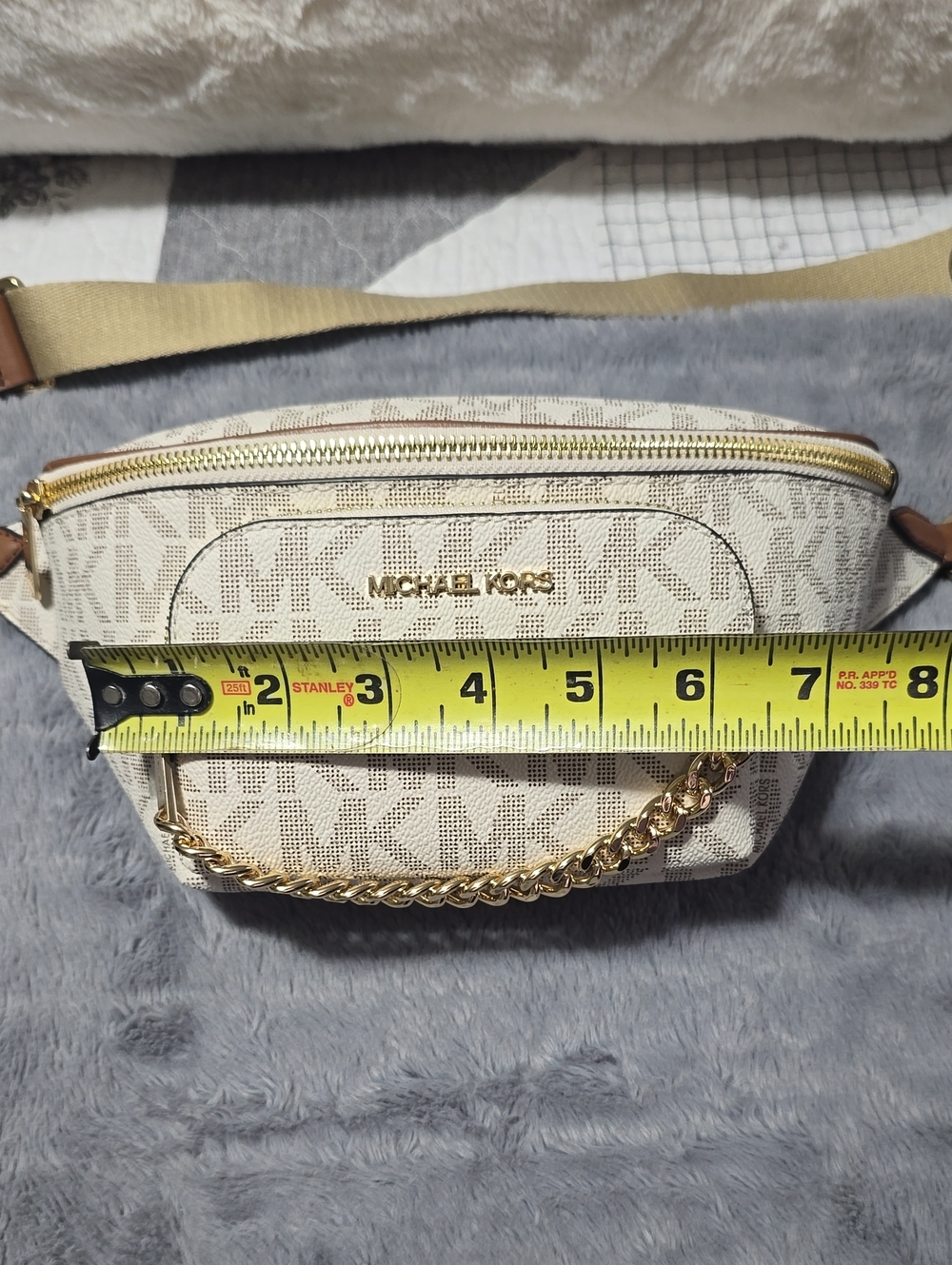 Michael Kors Beige Logo Crossbody Belt Bag with Gold Chain ✨️💖 - Picture 9 of 9
